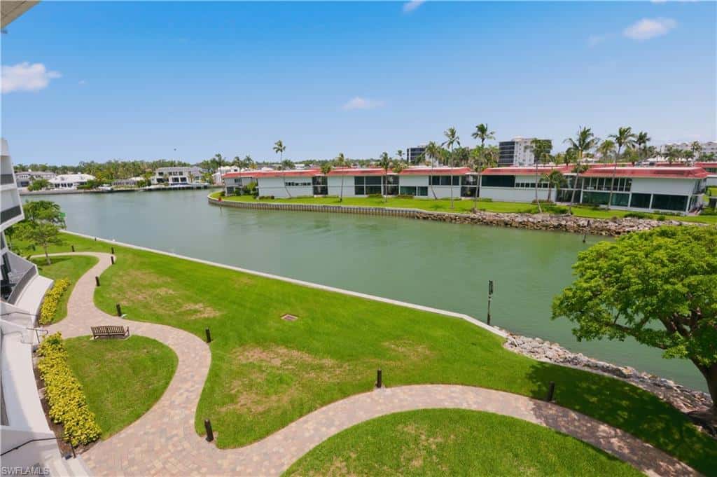 2316 Gulf Shore Blvd #411, Naples, photo 38