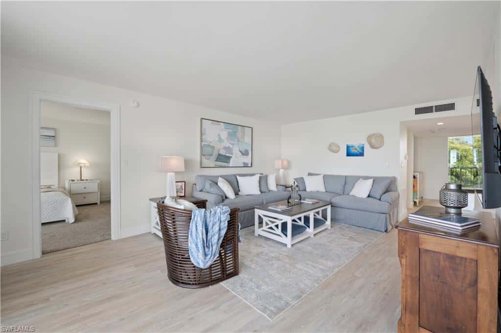 2316 Gulf Shore Blvd #411, Naples, photo 14