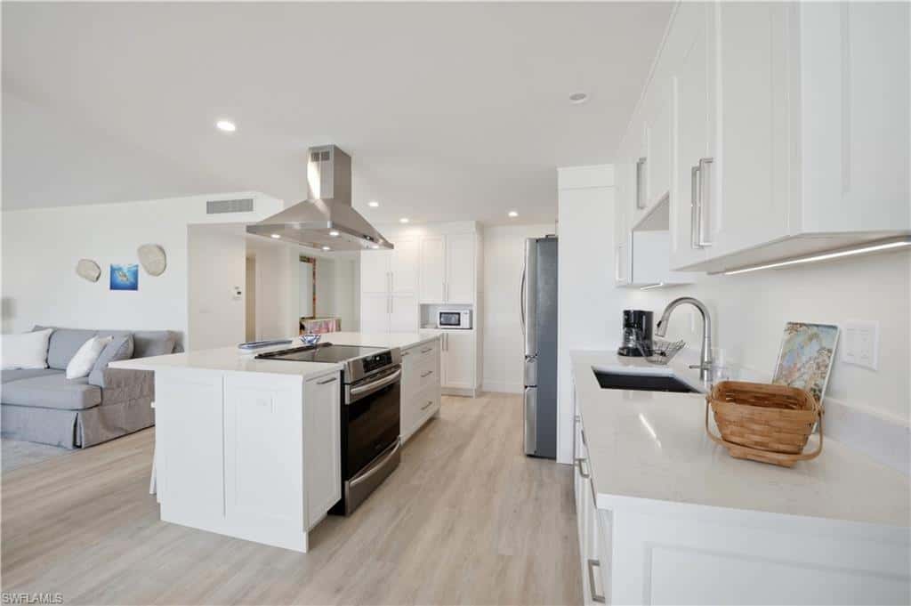 2316 Gulf Shore Blvd #411, Naples, photo 18