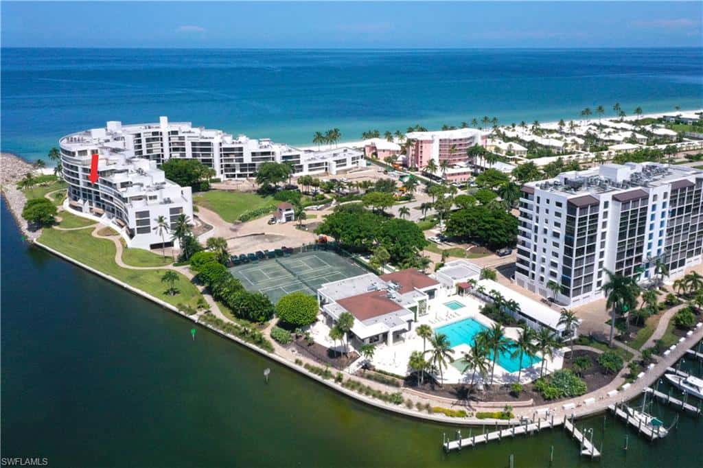 2316 Gulf Shore Blvd #411, Naples, photo 4