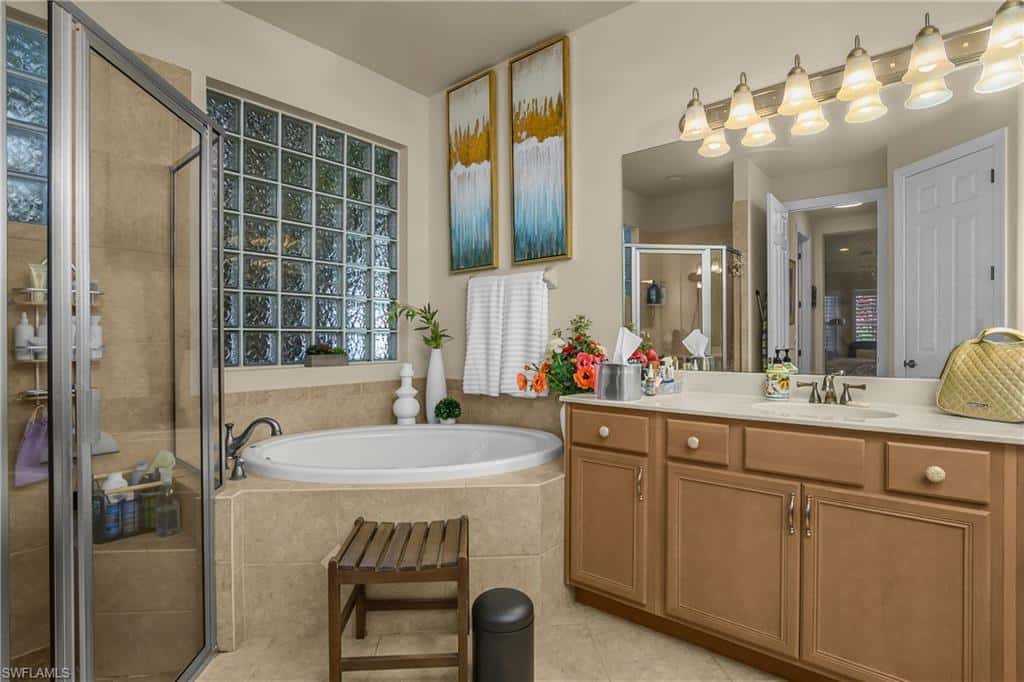 19748 Maddelena Cir, Estero, photo 23
