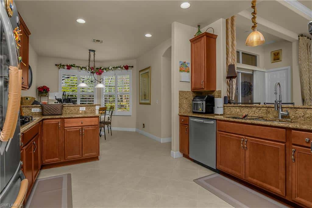 19748 Maddelena Cir, Estero, photo 12