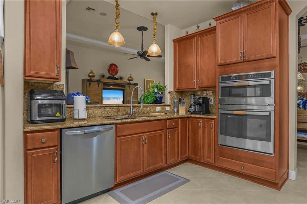 19748 Maddelena Cir, Estero, photo 11