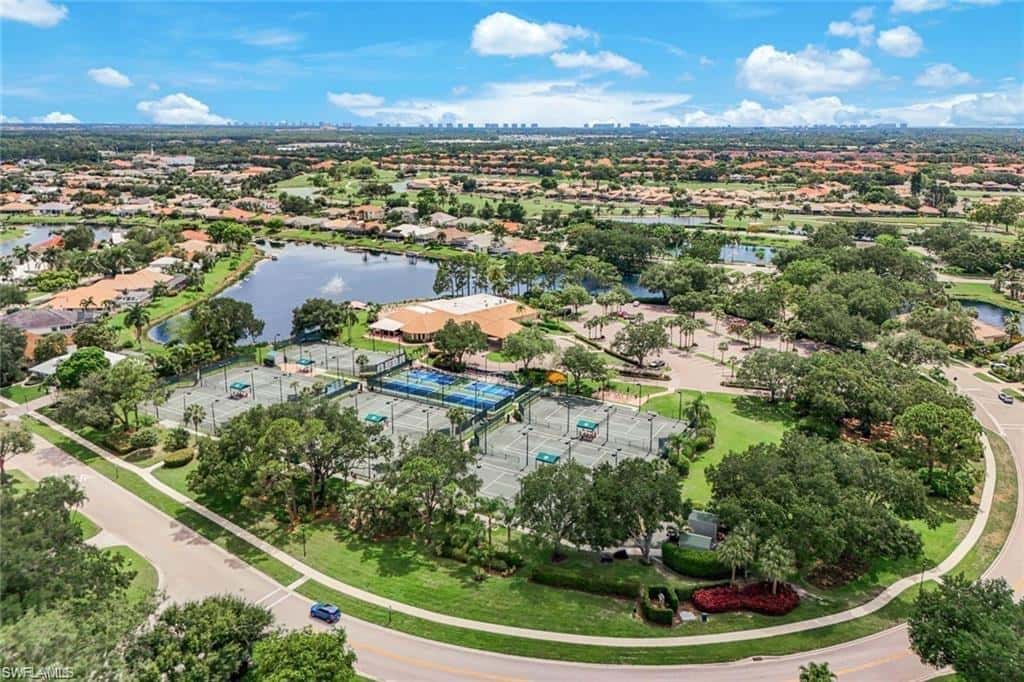 10831 Fieldfair Dr, Naples, photo 29