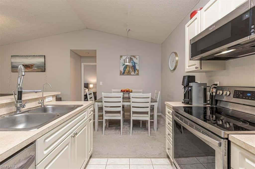 2202 Arbour Walk Cir #2124, Naples, photo 5