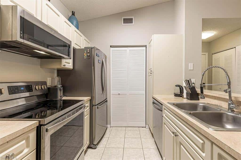2202 Arbour Walk Cir #2124, Naples, photo 4