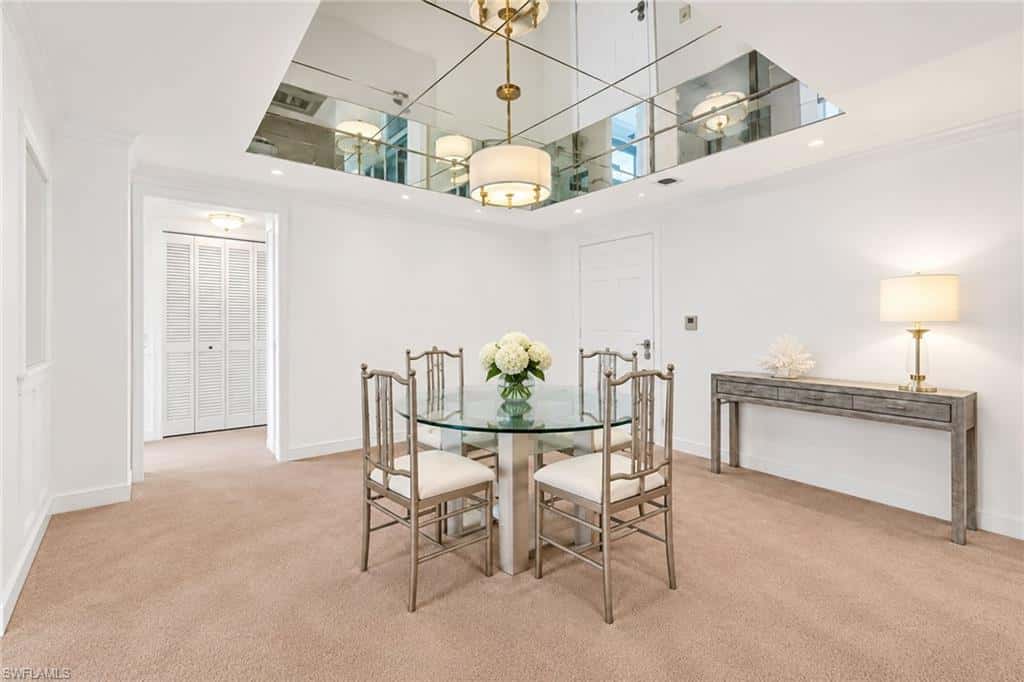 6075 Pelican Bay Blvd #204, Naples, photo 4