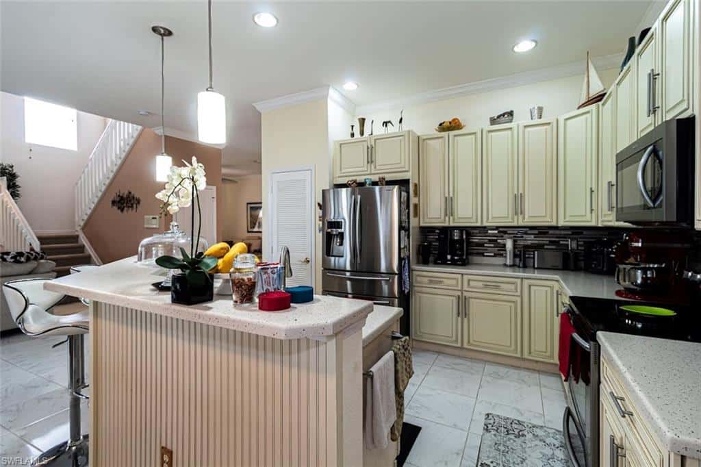 2540 Keystone Lake Dr, Cape Coral, photo 10