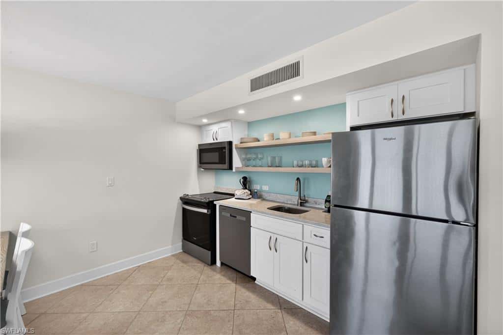 2255 Gulf Dr #127, Sanibel, photo 10