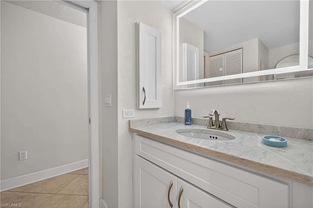 2255 Gulf Dr #127, Sanibel, photo 19