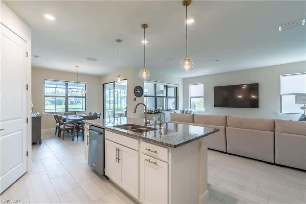 6727 Pennyroyal Dr, Naples, photo 5