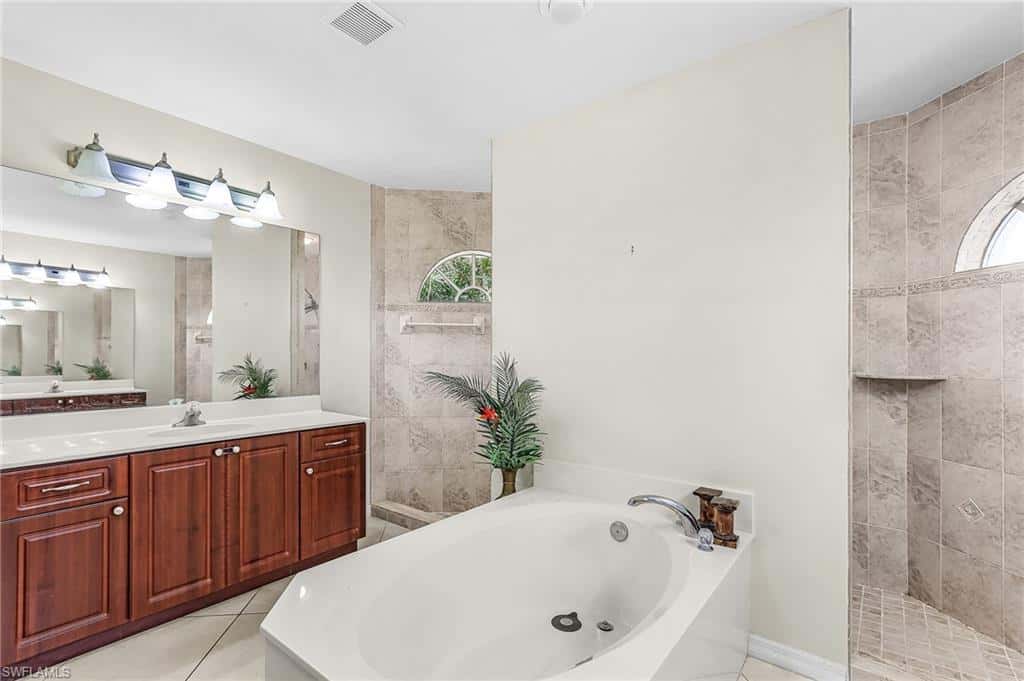 1721 30th Ter, Cape Coral, photo 12