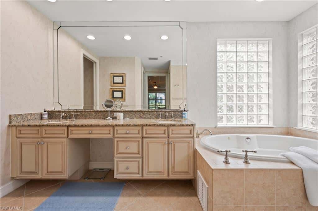 2809 Tiburon Blvd #2-101, Naples, photo 18