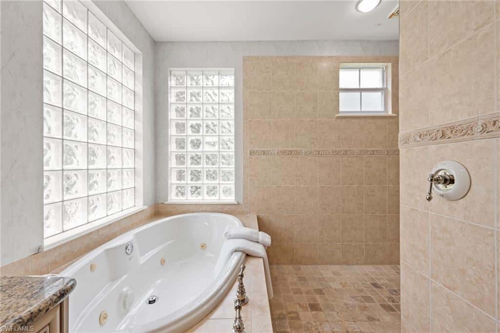 2809 Tiburon Blvd #2-101, Naples, photo 19