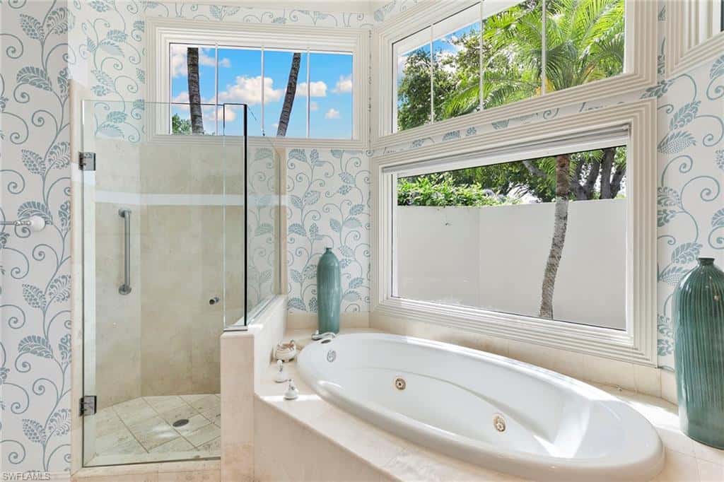 6991 Greentree Dr, Naples, photo 28