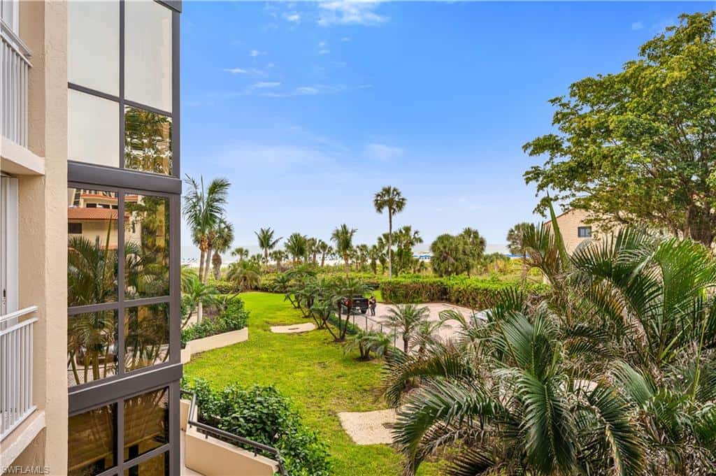 520 Collier Blvd #206, Marco Island, photo 4