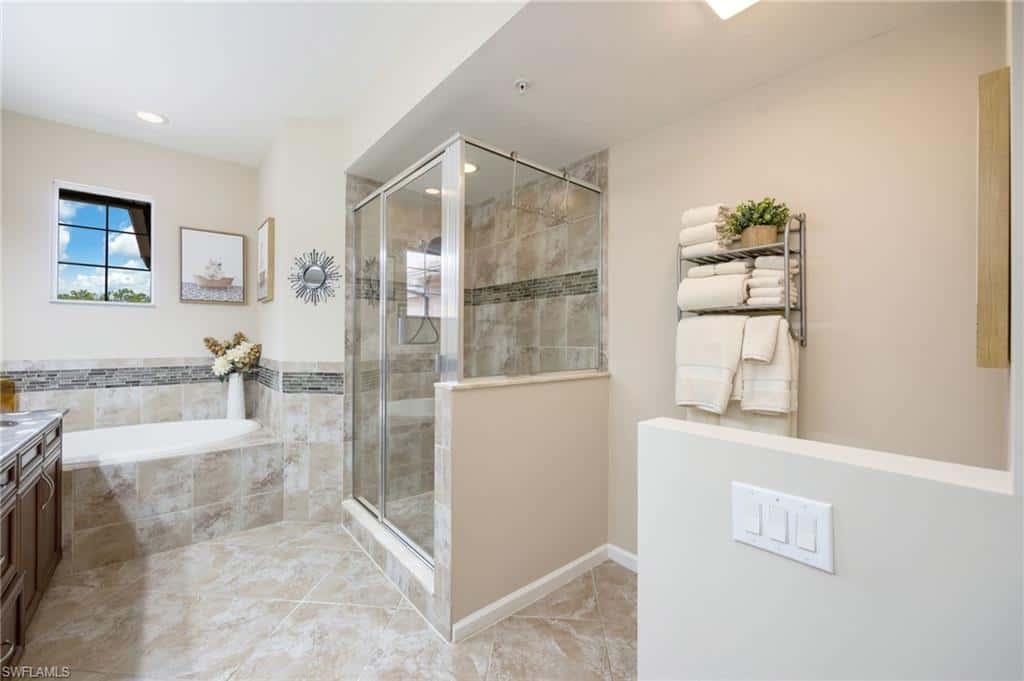 6657 Alden Woods Cir #201, Naples, photo 15