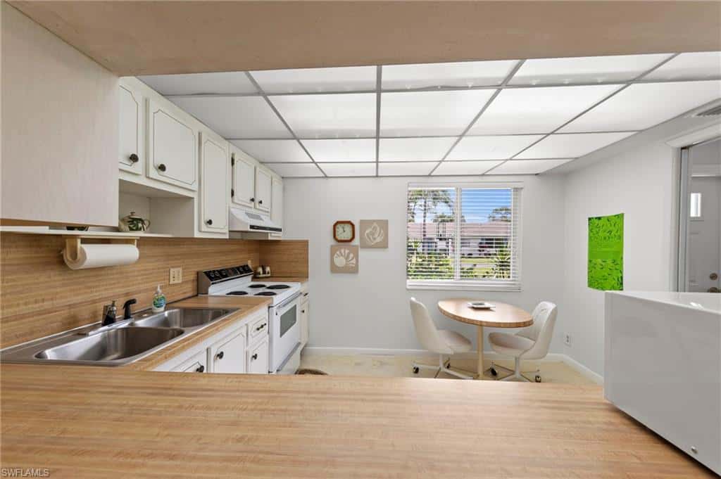 50 Glades Blvd #2, Naples, photo 15