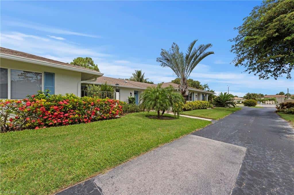 50 Glades Blvd #2, Naples, photo 4