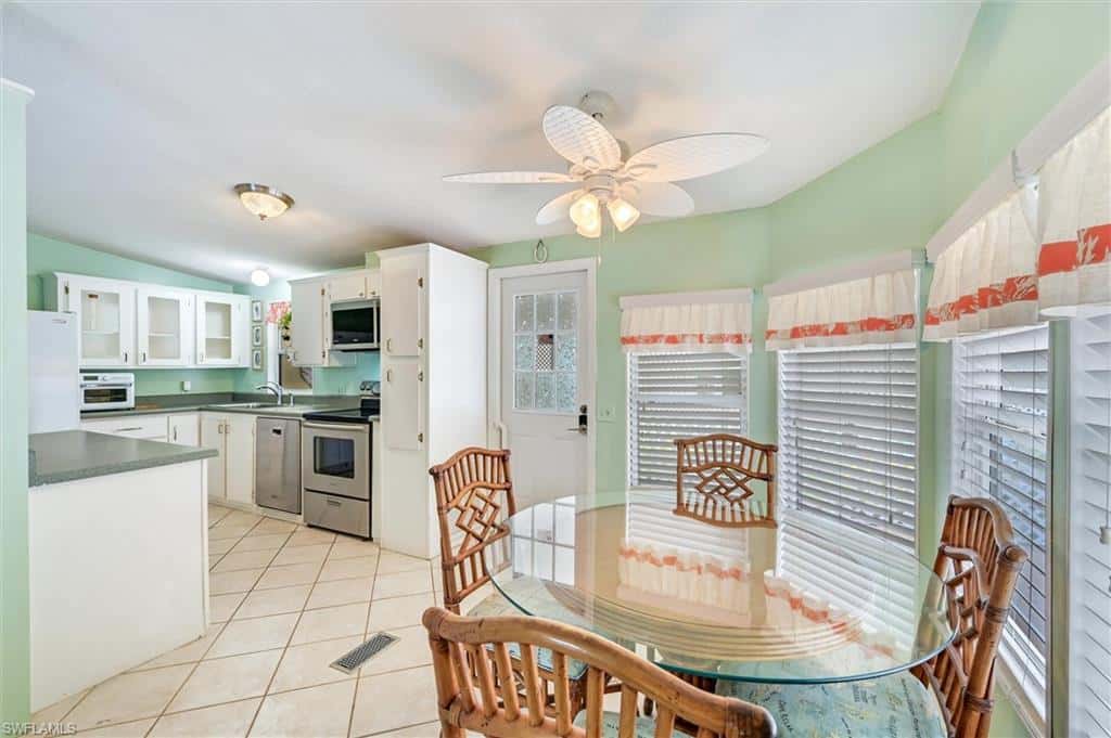 148 Seven Seas Way, Naples, photo 17