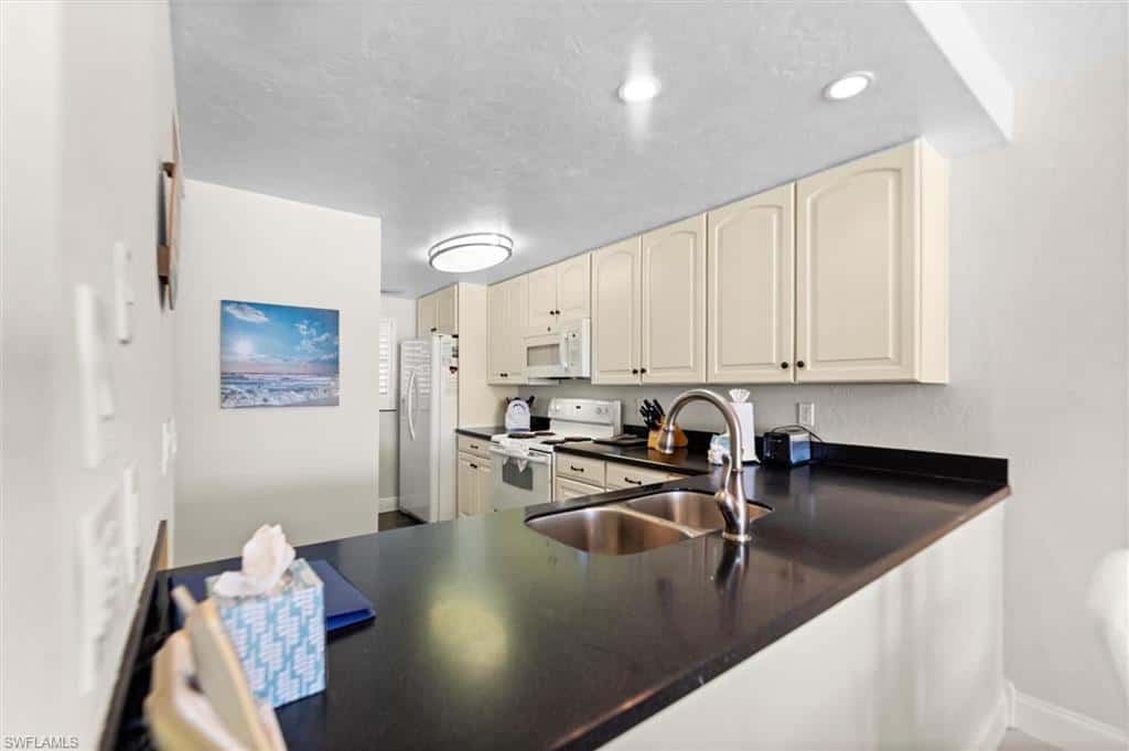 6400 Estero Blvd #301, Fort Myers Beach, photo 10