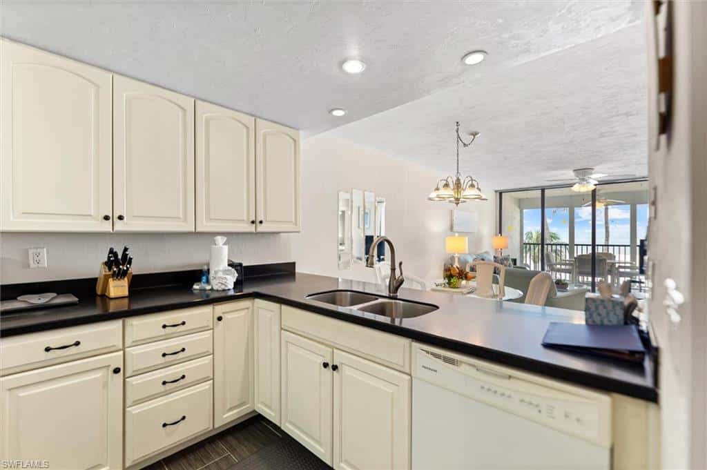 6400 Estero Blvd #301, Fort Myers Beach, photo 8