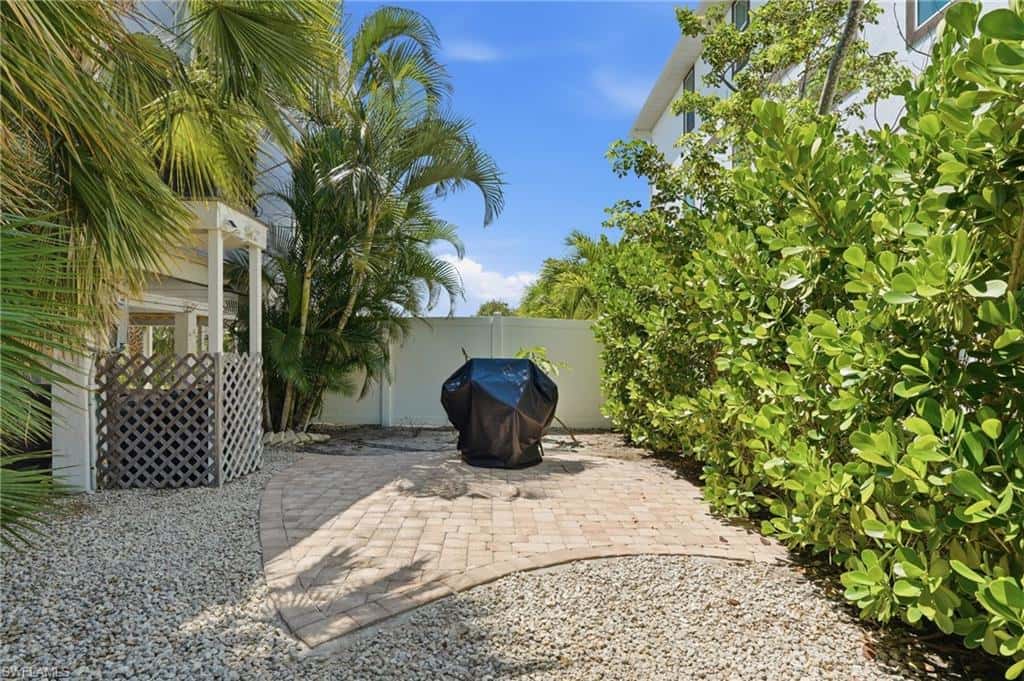 21560 Widgeon Ter, Fort Myers Beach, photo 44