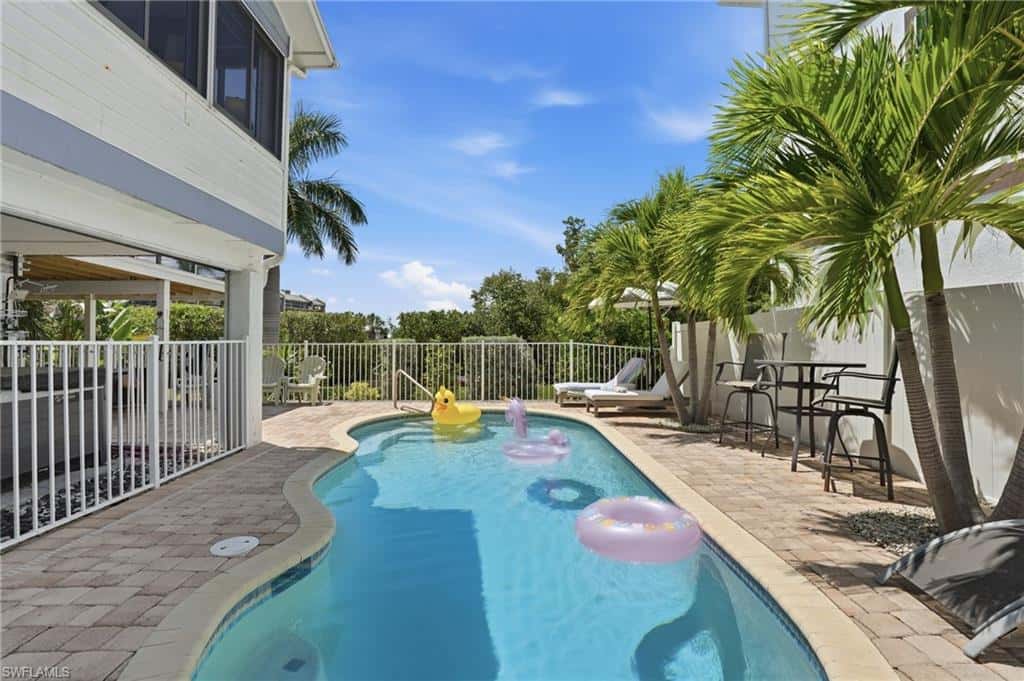 21560 Widgeon Ter, Fort Myers Beach, photo 39