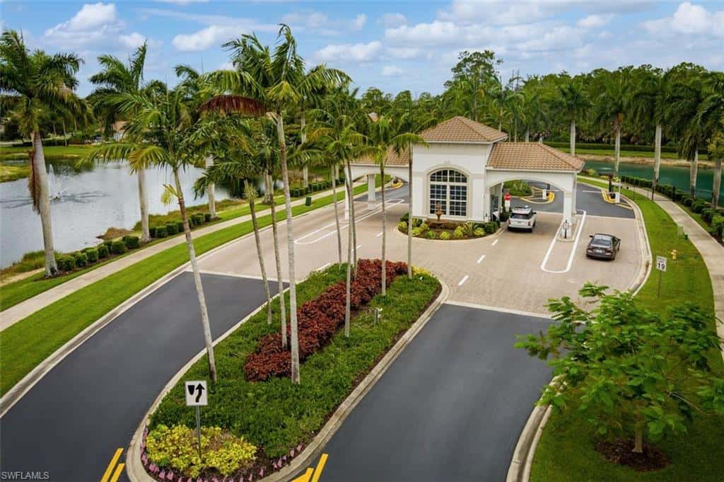 15821 Delaplata Ln, Naples, photo 27