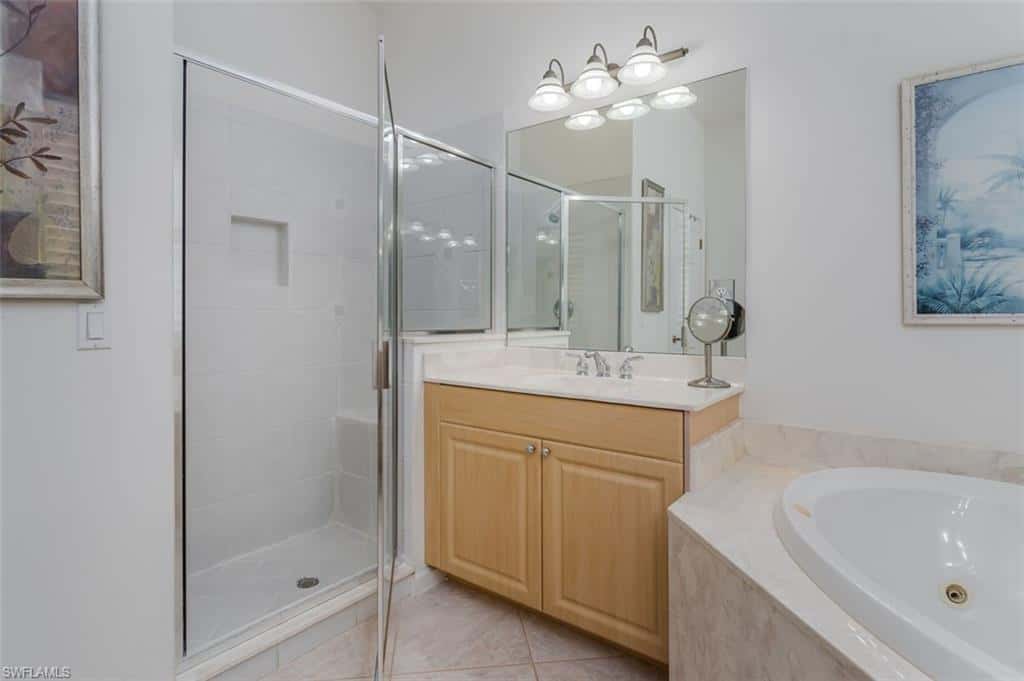 15821 Delaplata Ln, Naples, photo 18