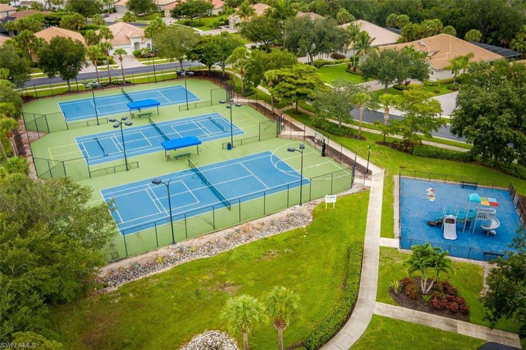 15821 Delaplata Ln, Naples, photo 29