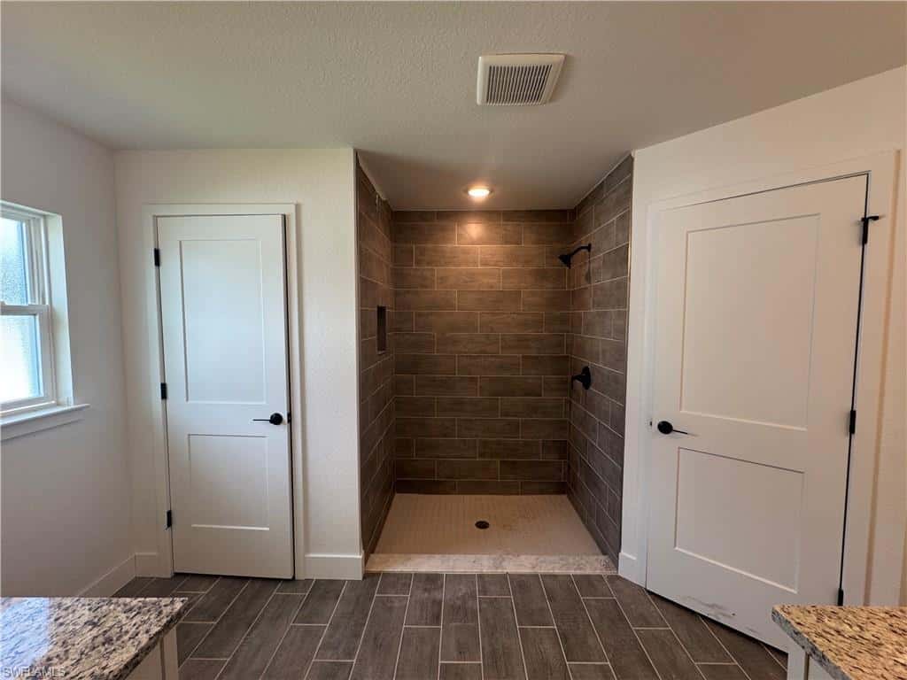 302 1st Ter, Cape Coral, photo 23