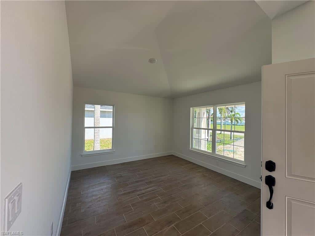 4625 31st Ter, Cape Coral, photo 5