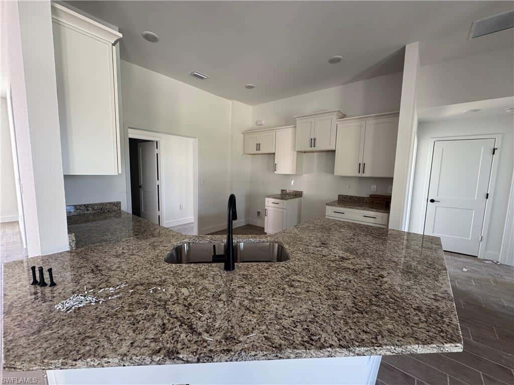 4625 31st Ter, Cape Coral, photo 9