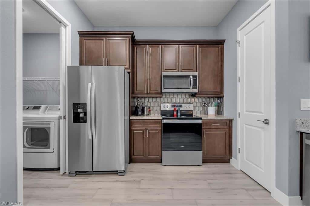 1504 17th Ter, Cape Coral, photo 13