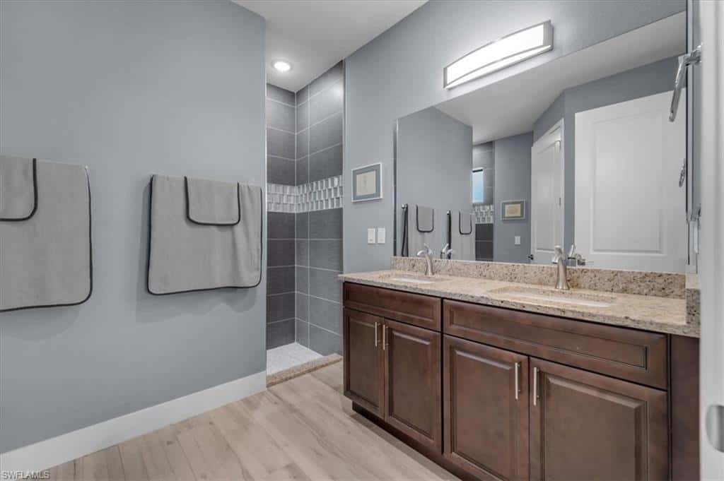 1504 17th Ter, Cape Coral, photo 28