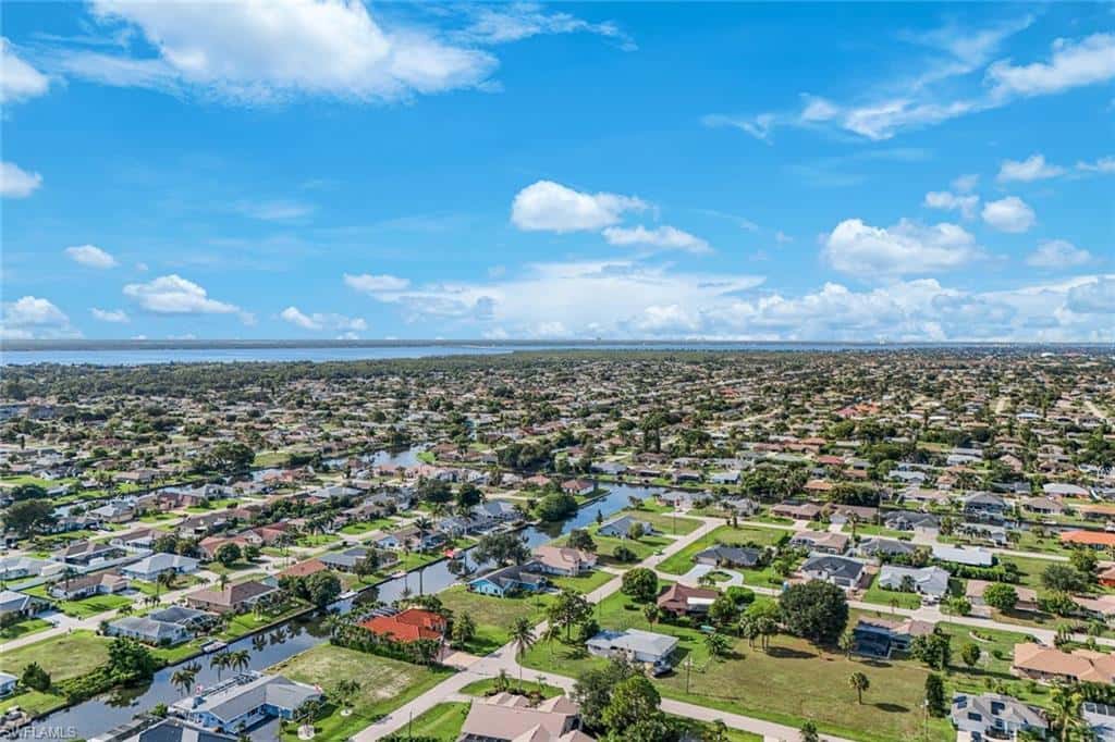 615 19th Ct, Cape Coral, photo 42