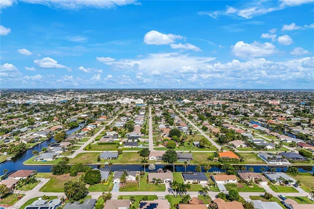 615 19th Ct, Cape Coral, photo 43