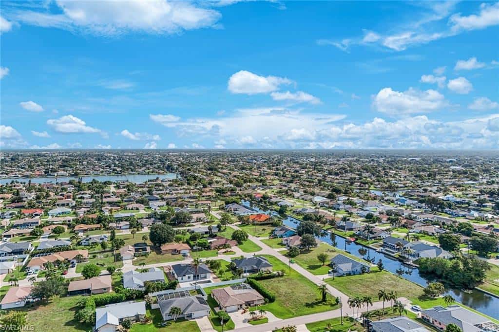 615 19th Ct, Cape Coral, photo 45