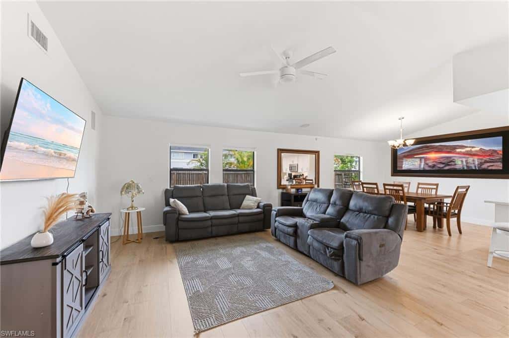 10333 Sandy Hollow Ln, Bonita Springs, photo 7