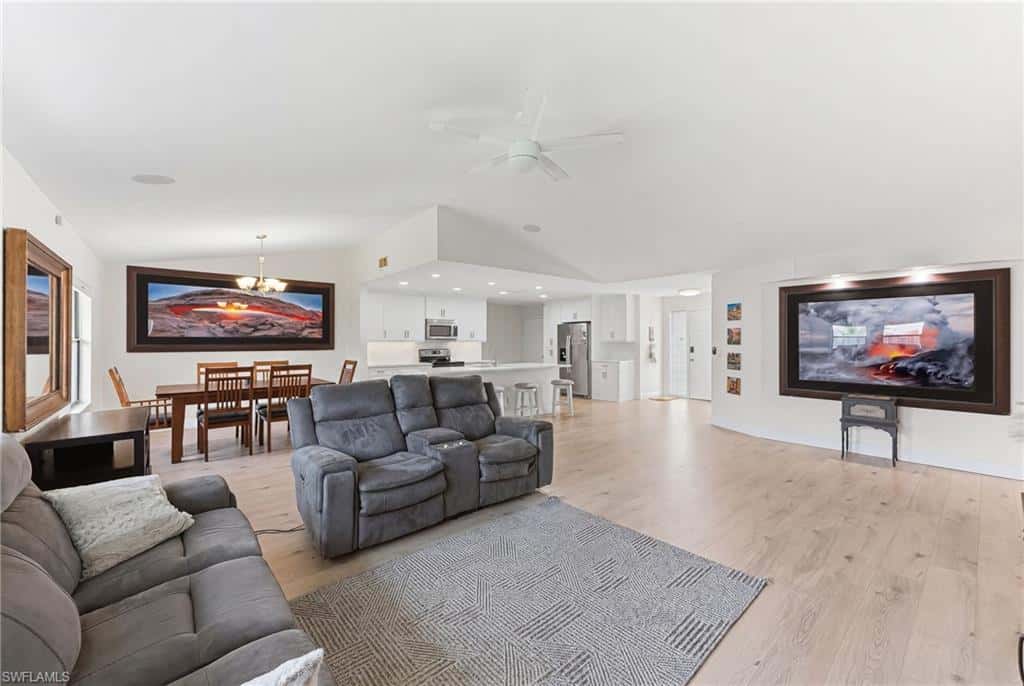 10333 Sandy Hollow Ln, Bonita Springs, photo 9
