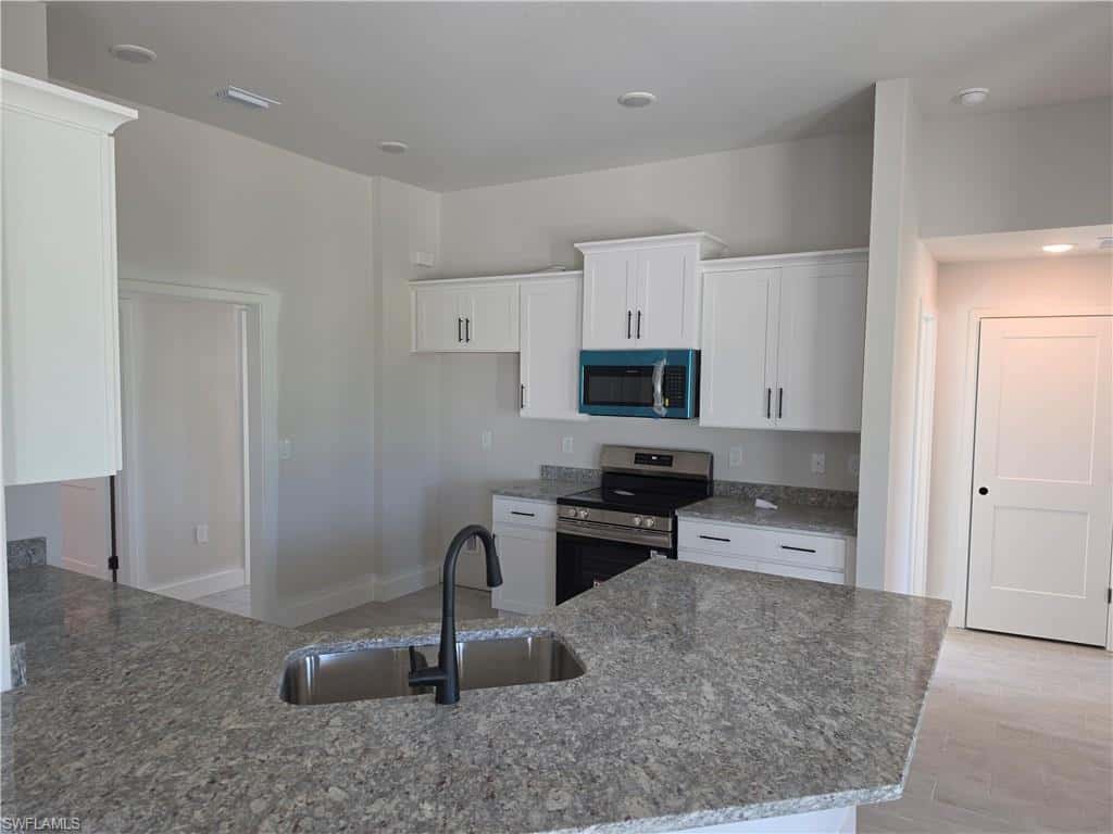 2800 8th Ter, Cape Coral, photo 4