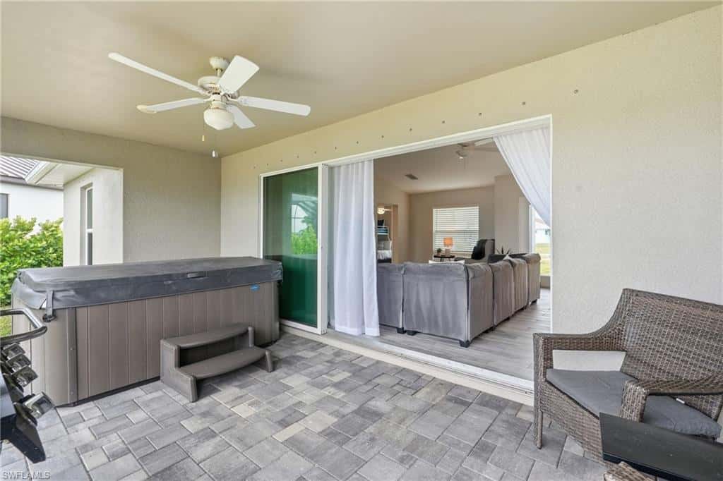 3728 Yucatan Pkwy, Cape Coral, photo 17