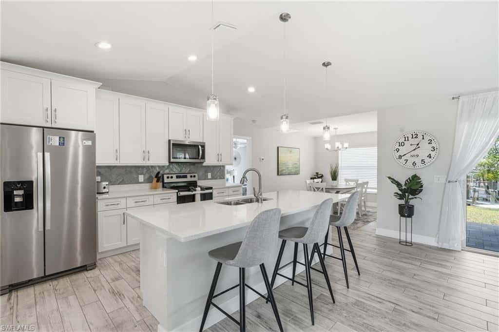 3728 Yucatan Pkwy, Cape Coral, photo 5