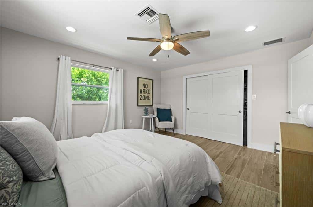 373 Egret Ave, Naples, photo 18