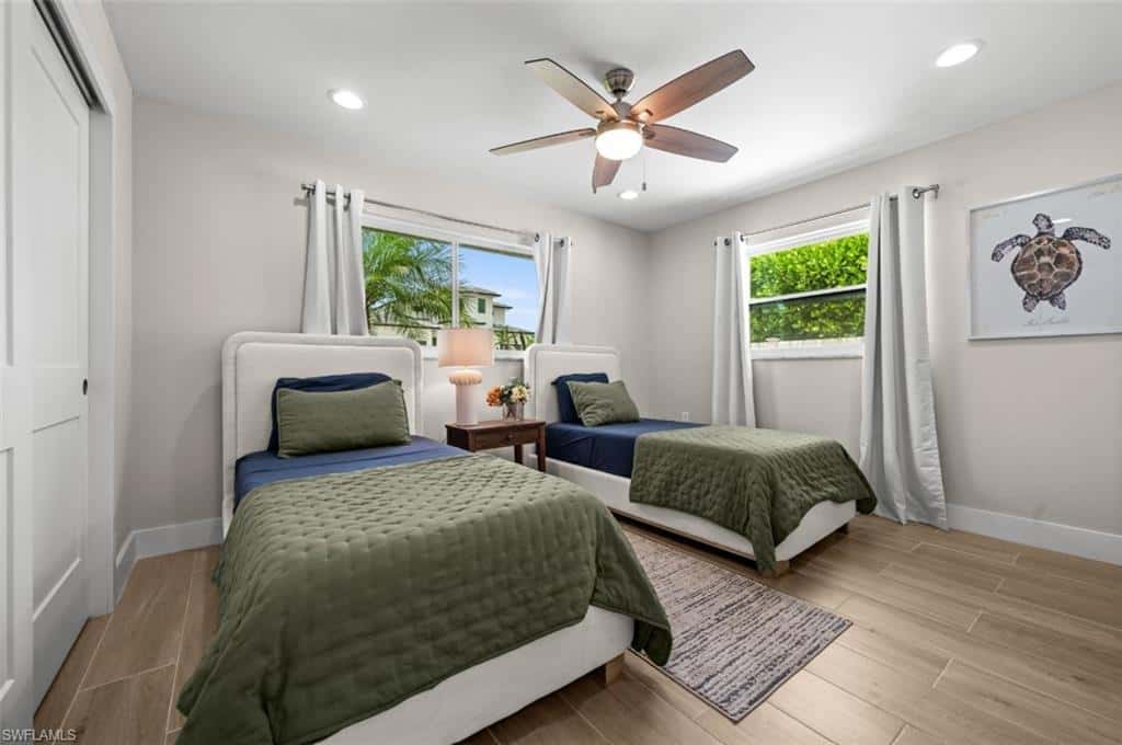 373 Egret Ave, Naples, photo 19