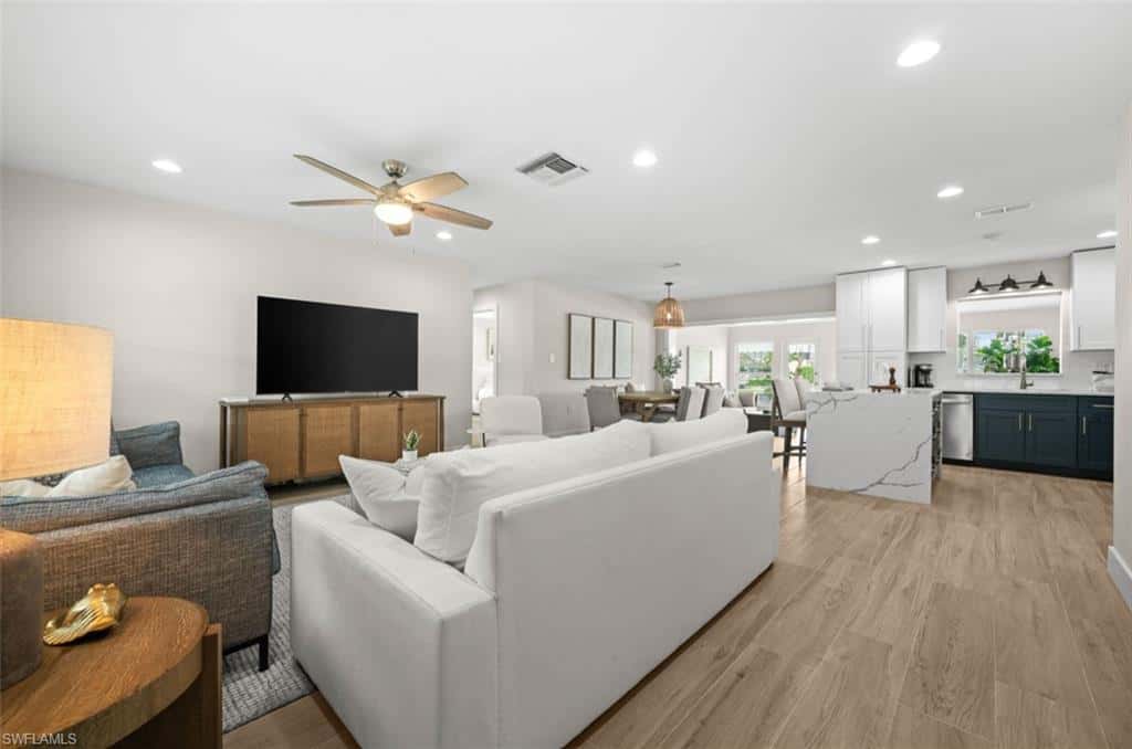 373 Egret Ave, Naples, photo 8