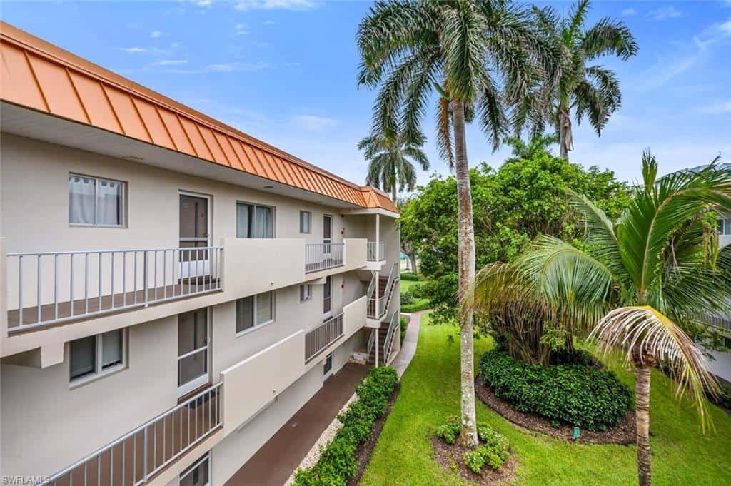 1100 Gulf Shore Blvd #312, Naples, photo 4