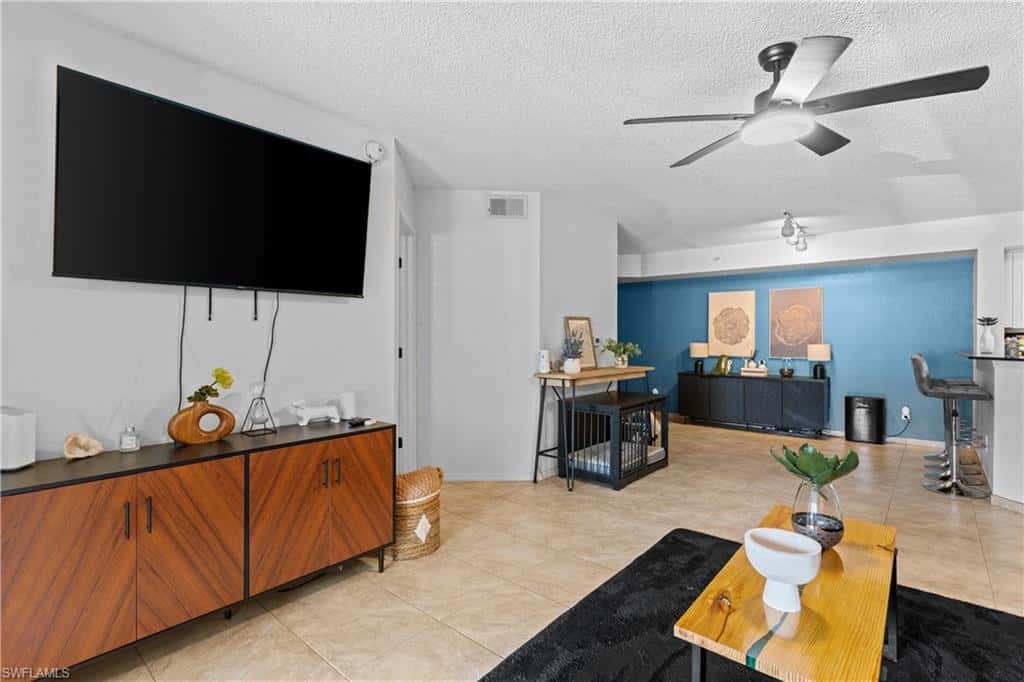 8225 Ibis Club Dr #204, Naples, photo 7