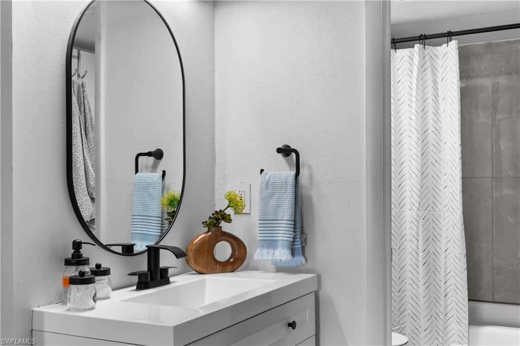 8225 Ibis Club Dr #204, Naples, photo 28